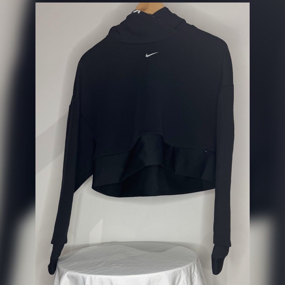 Nike Pro Dri-FIT Cropped Hoodie Women’s Medium - Logo-Lined Hood, Front Pocket